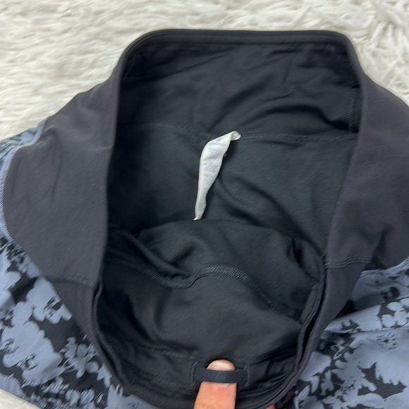 Lululemon Run Times Short II*4" Efflorescent Nebula Black / Black - Picture 2 of 6